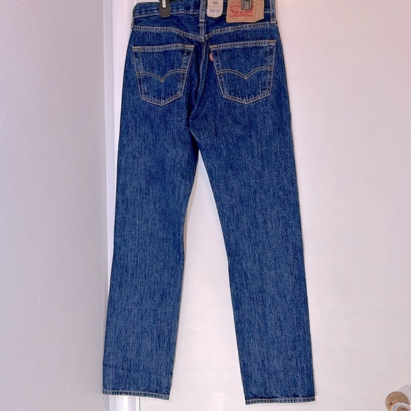 NWT Levi 501 Jeans 29x32 - Picture 9 of 16
